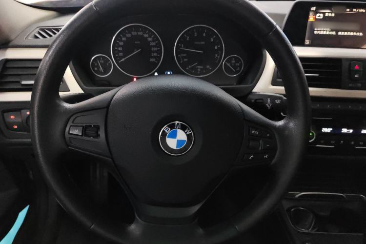 Used BMW 3 Series 2016 320Li Fashion Model Steering Wheel