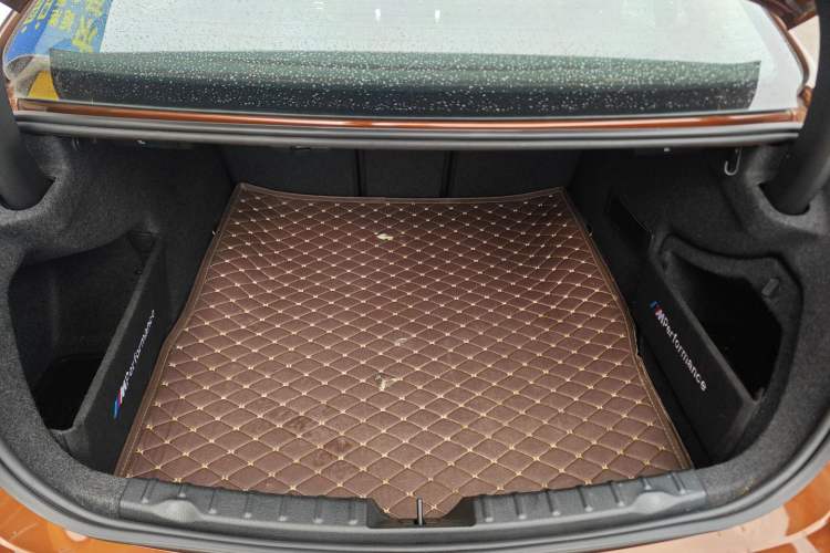 Used BMW 3 Series 2016 320Li Fashion Model Trunk