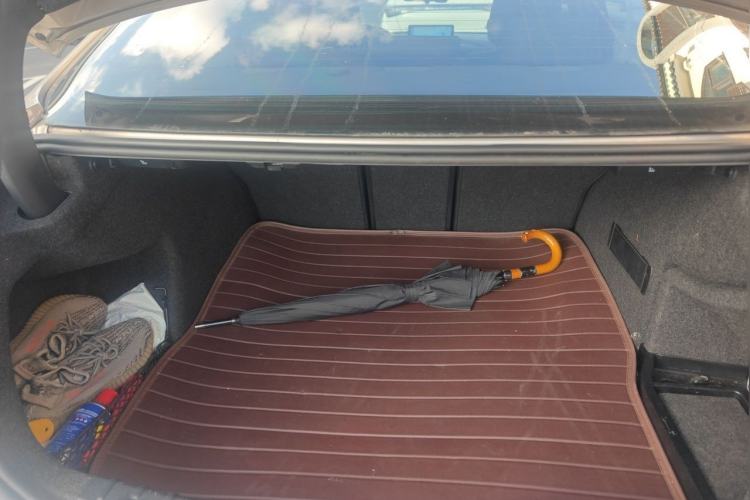 Used BMW 3 Series 2016 320Li Fashion Model Trunk