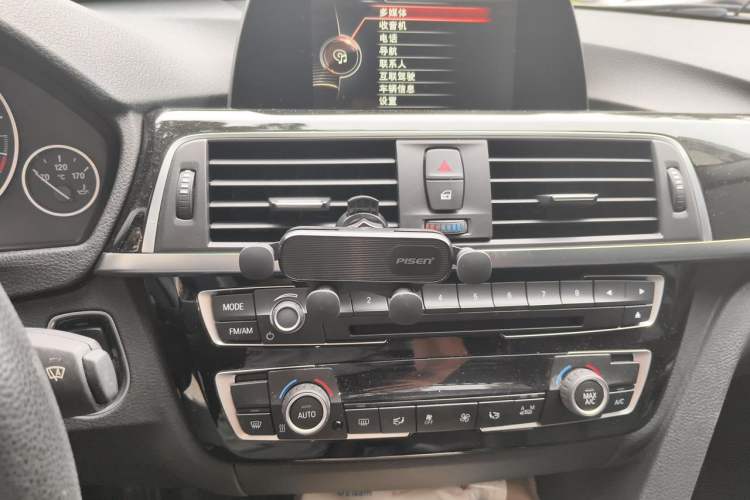Used BMW 3 Series 2016 320Li Fashion Model Audio And AC Panel
