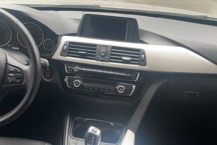 Used BMW 3 Series 2016 320Li Ambition Model Audio And AC Panel