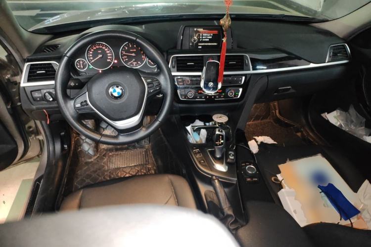 Used BMW 3 Series 2016 320Li Ambition Model Center Console