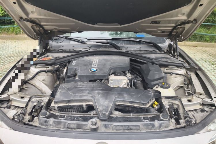 Used BMW 3 Series 2016 320Li Fashion Model Engine Bay