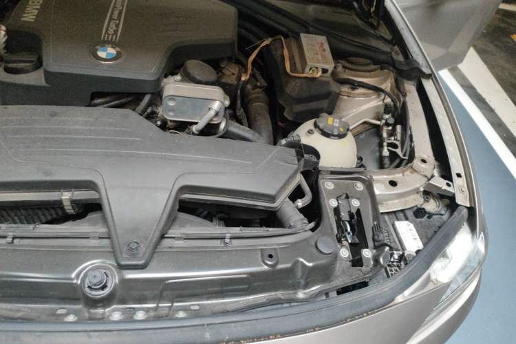 Used BMW 3 Series 2016 320Li Ambition Model Engine Bay Left