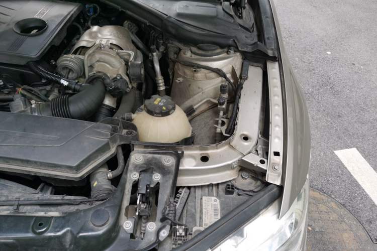 Used BMW 3 Series 2016 316Li Fashion Model Engine Bay Left