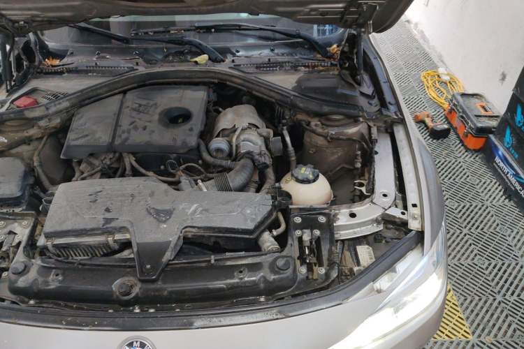Used BMW 3 Series 2016 316i Fashion Model Engine Bay Left