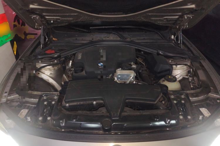 Used BMW 3 Series 2016 320Li Fashion Model Engine Bay