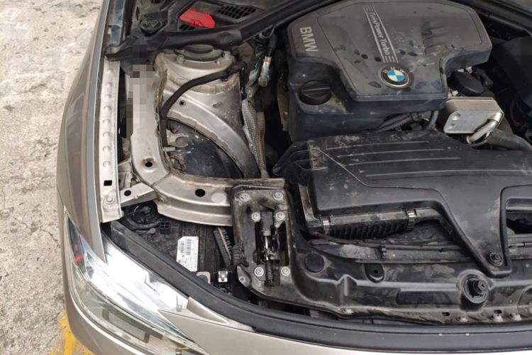 Used BMW 3 Series 2016 320Li Fashion Model Engine Bay Right