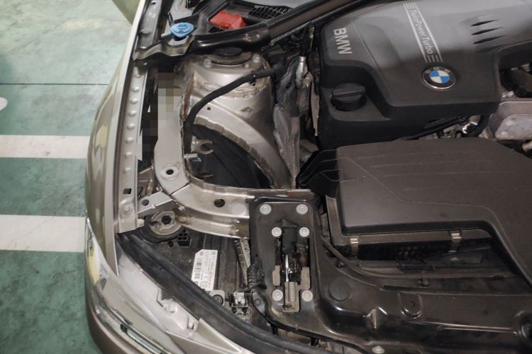 Used BMW 3 Series 2016 320Li Ambition Model Engine Bay Right