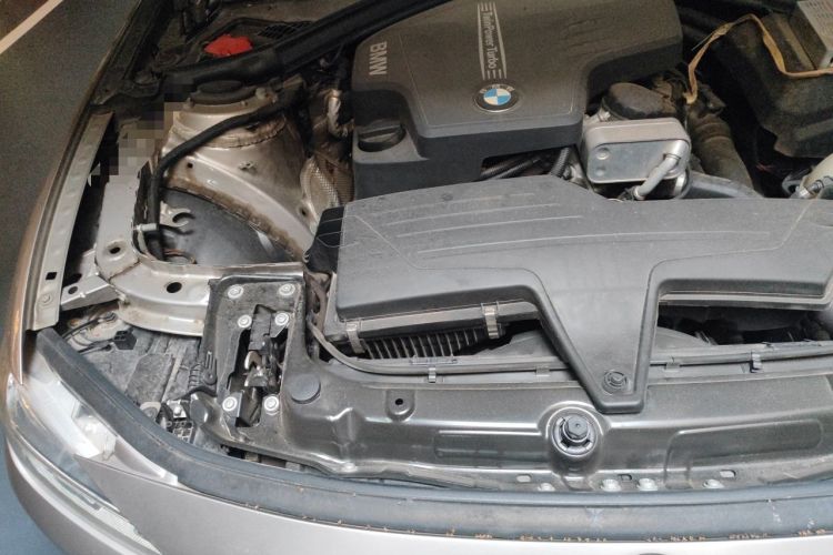 Used BMW 3 Series 2016 320Li Ambition Model Engine Bay Right