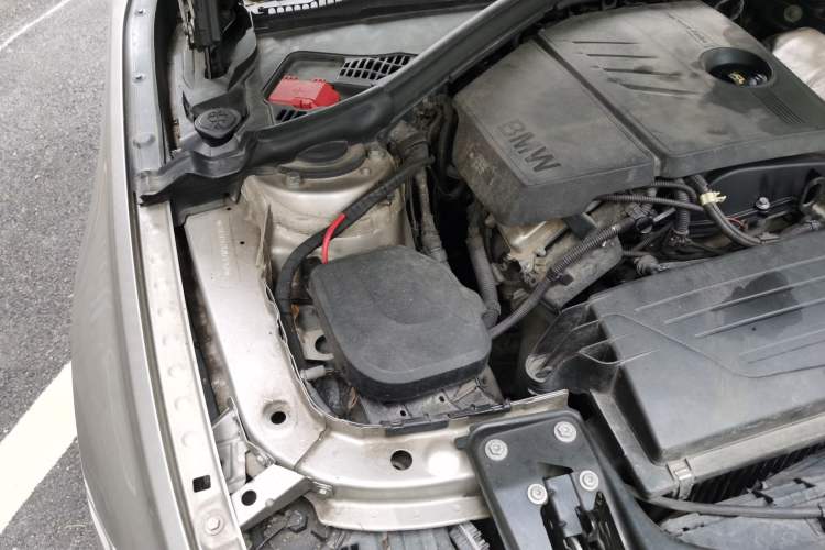 Used BMW 3 Series 2016 316Li Fashion Model Engine Bay Right