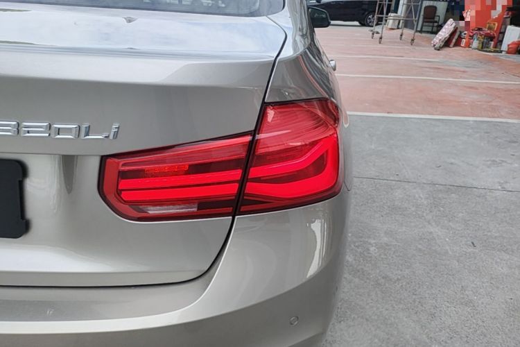 Used BMW 3 Series 2016 320i Fashion Model Exterior 3