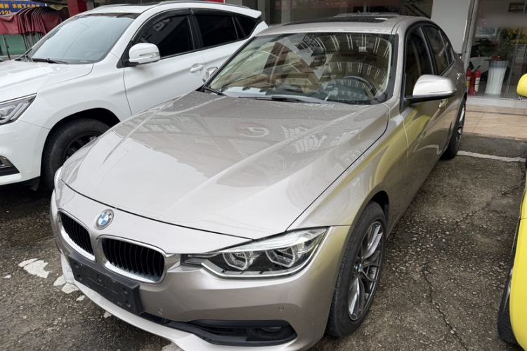 Used BMW 3 Series 2016 320i Fashion Model Exterior 5