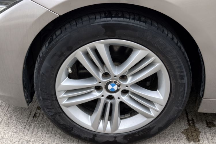 Used BMW 3 Series 2016 320Li Ambition Model Exterior 7