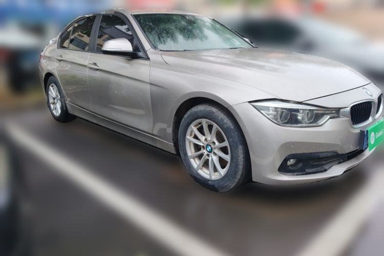 Used BMW 3 Series 2016 316i Fashion Model Front Right 45 Deg