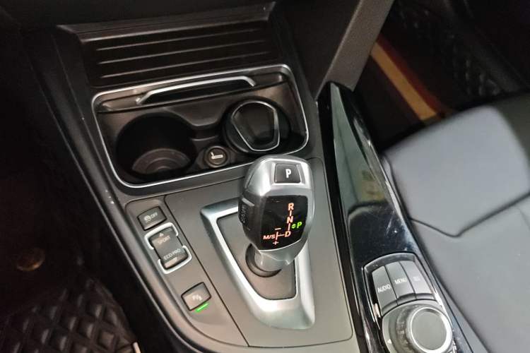 Used BMW 3 Series 2016 320Li Ambition Model Gear Lever