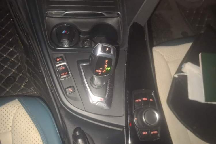 Used BMW 3 Series 2016 320Li Ambition Model Gear Lever