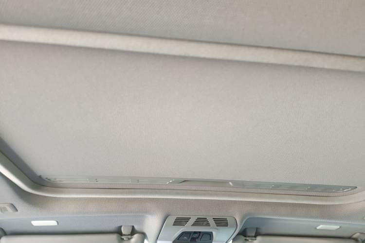 Used BMW 3 Series 2016 320Li Fashion Model Headliner