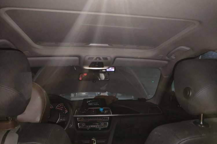 Used BMW 3 Series 2016 320Li Fashion Model Headliner