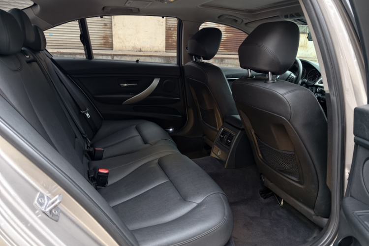 Used BMW 3 Series 2016 320Li Ambition Model Interior 9