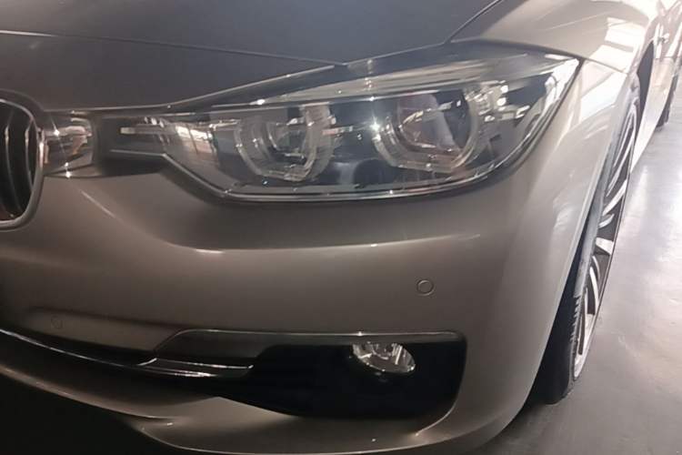 Used BMW 3 Series 2016 328Li xDrive Luxury Design Package Left Front Headlight
