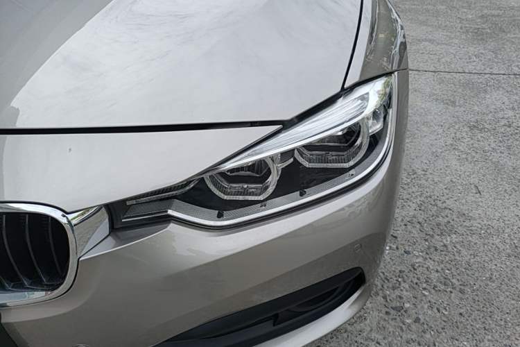 Used BMW 3 Series 2016 320i Fashion Model Left Front Headlight