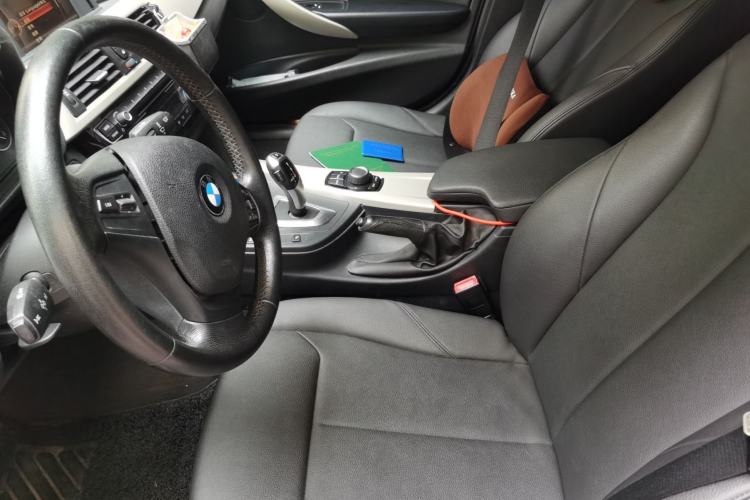 Used BMW 3 Series 2016 316Li Fashion Model Left Front Seat