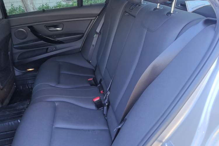 Used BMW 3 Series 2016 320Li Ambition Model Left Rear Seat