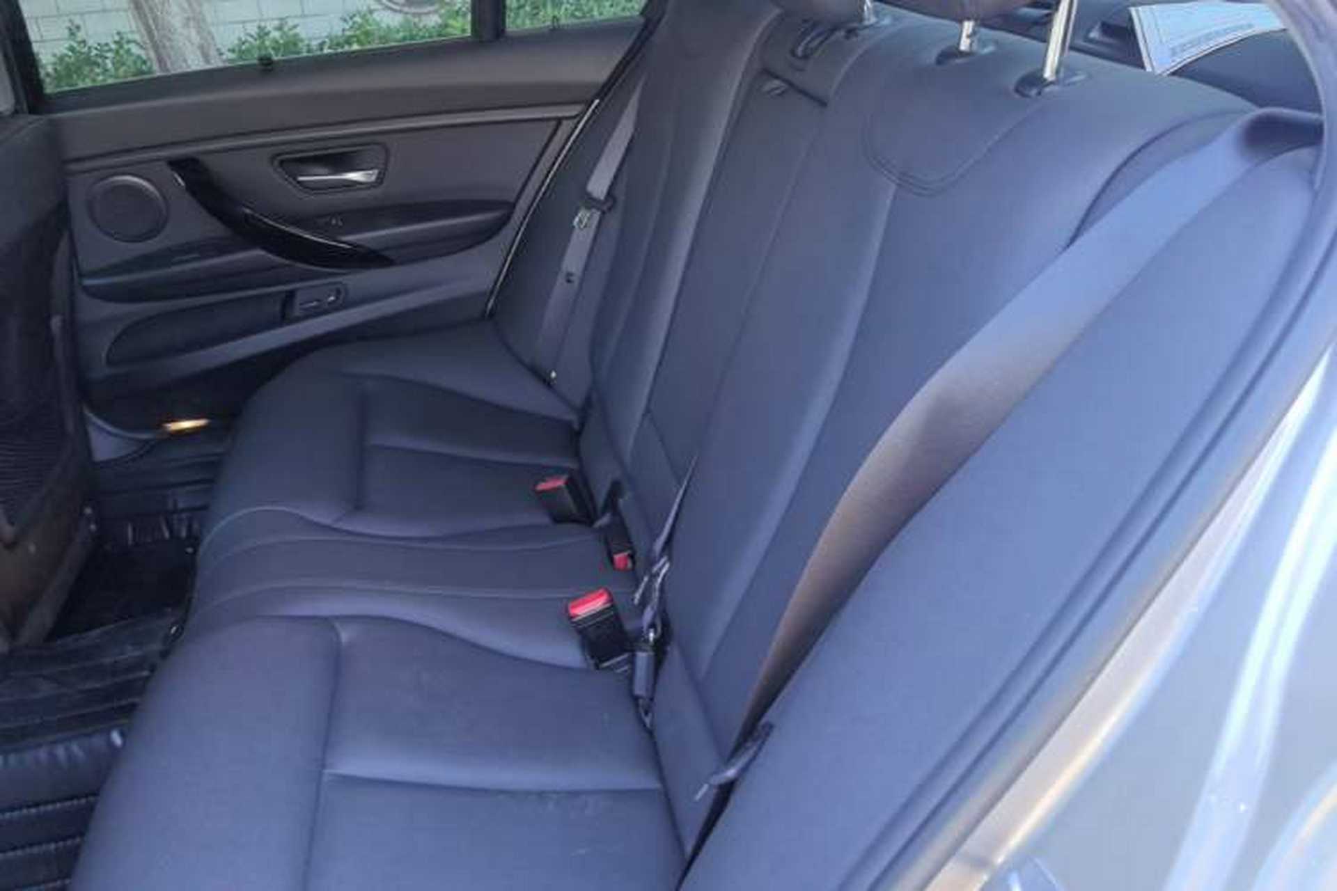 Used BMW 3 Series 2016 320Li Ambition Model Left Rear Seat