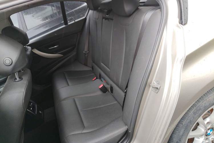 Used BMW 3 Series 2016 316i Fashion Model Left Rear Seat
