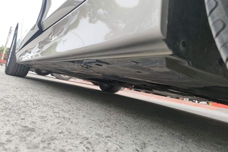 Used BMW 3 Series 2016 320i Fashion Model Left Side Sill