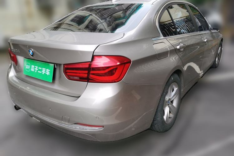 Used BMW 3 Series 2016 316Li Fashion Model Rear Right 45 Deg