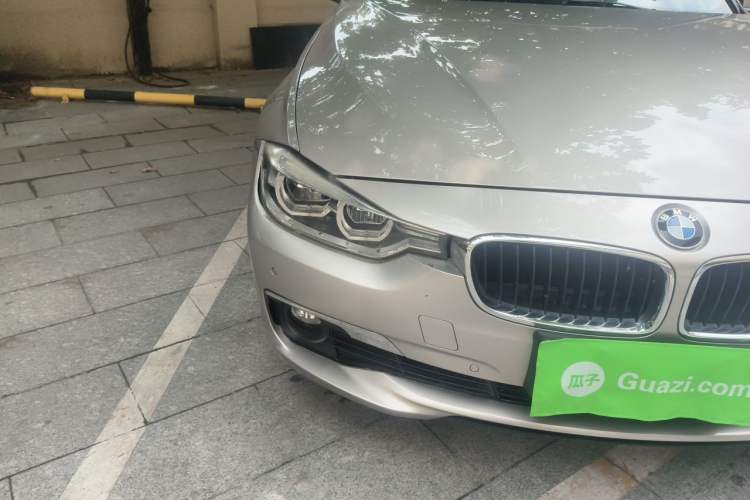 Used BMW 3 Series 2016 320Li Fashion Model Right Front Headlight