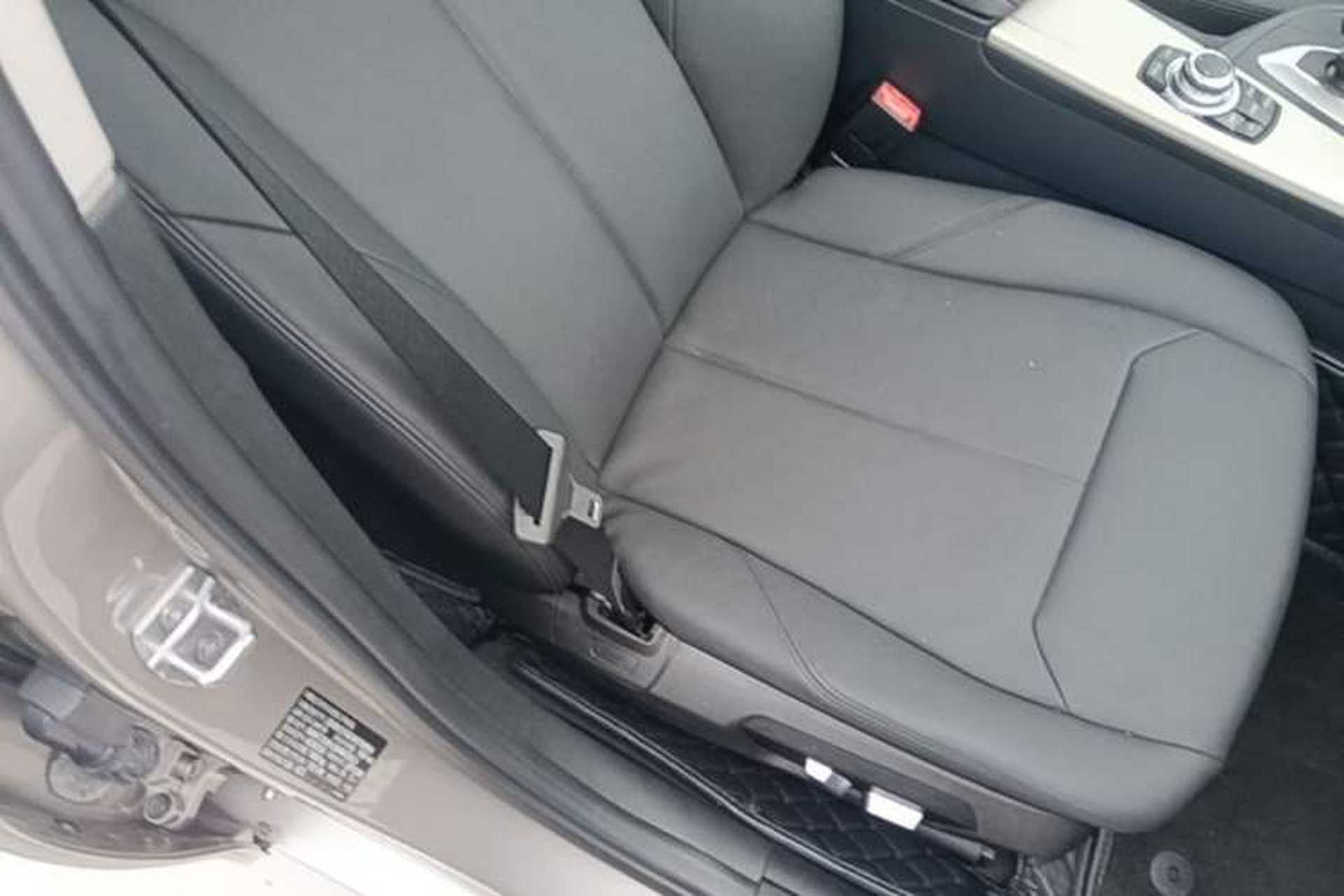 Used BMW 3 Series 2016 320Li Fashion Model Right Front Seat
