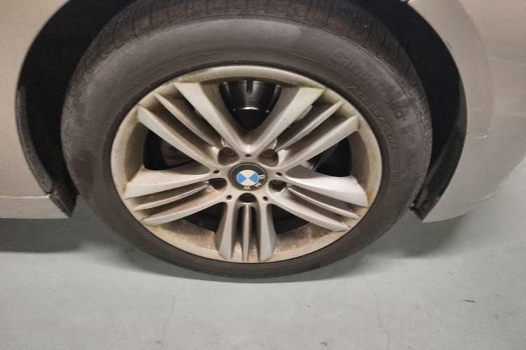 Used BMW 3 Series 2016 320Li Ambition Model Right Front Wheel Hub