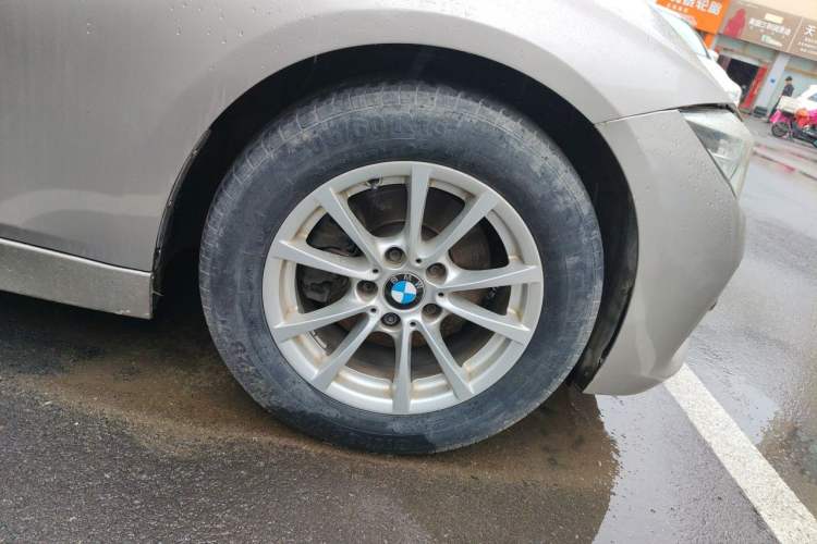 Used BMW 3 Series 2016 316i Fashion Model Right Front Wheel Hub