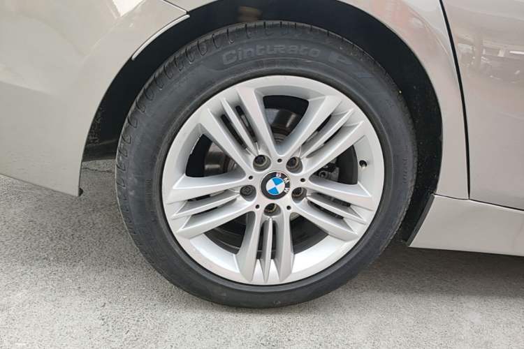 Used BMW 3 Series 2016 320i Fashion Model Right Rear Wheel Hub