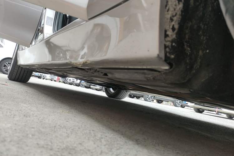 Used BMW 3 Series 2016 320i Fashion Model Right Side Sill