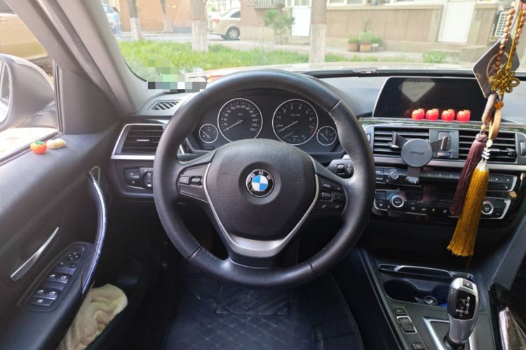 Used BMW 3 Series 2016 320Li Fashion Model Steering Wheel