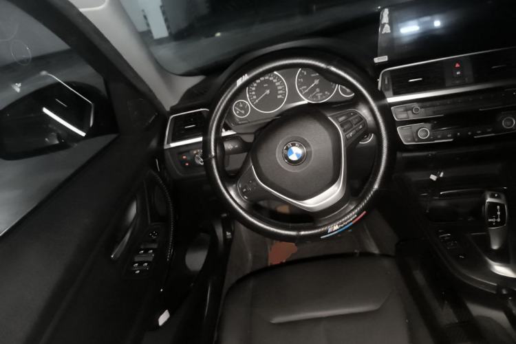 Used BMW 3 Series 2016 320Li Ambition Model Steering Wheel