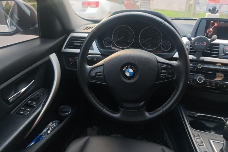 Used BMW 3 Series 2016 320Li Ambition Model Steering Wheel