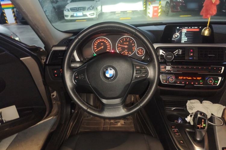 Used BMW 3 Series 2016 320Li Fashion Model Steering Wheel
