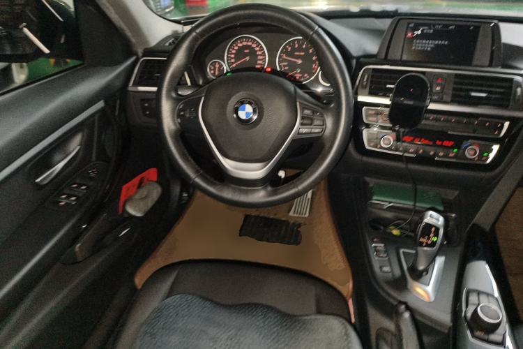 Used BMW 3 Series 2016 320Li Ambition Model Steering Wheel