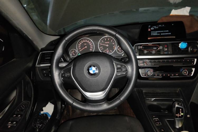Used BMW 3 Series 2016 320Li Fashion Model Steering Wheel