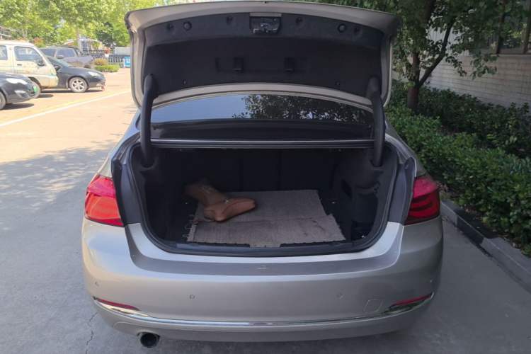 Used BMW 3 Series 2016 320Li Ambition Model Trunk