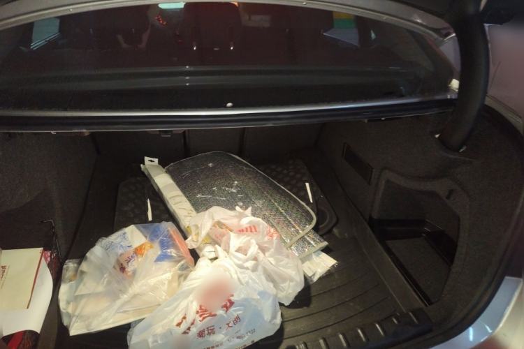 Used BMW 3 Series 2016 320Li Fashion Model Trunk