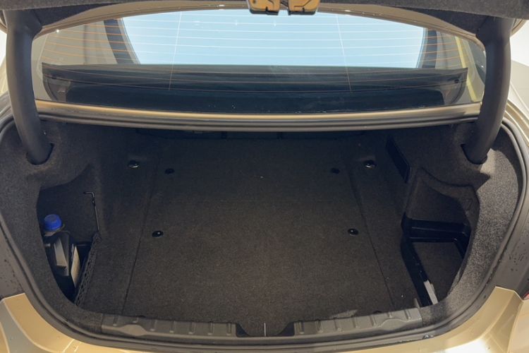 Used BMW 3 Series 2016 316Li Fashion Model Trunk