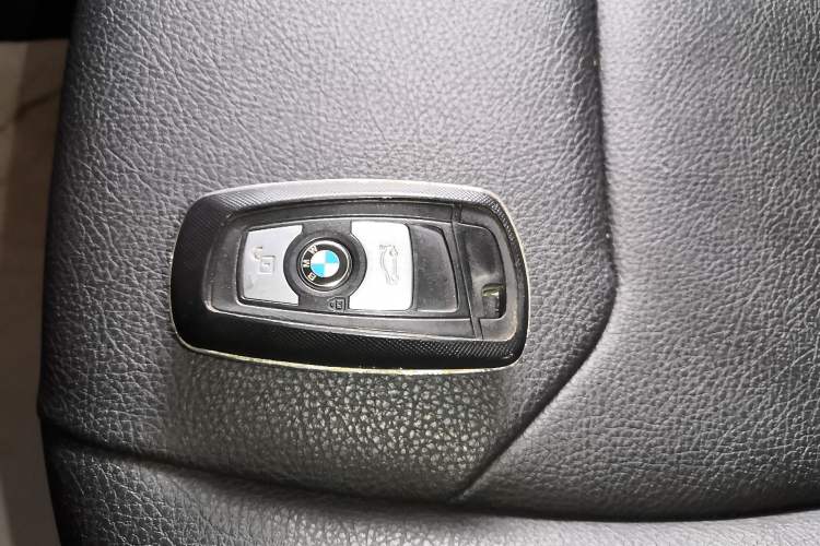 Used BMW 3 Series 2016 316Li Fashion Model Vehicle Key