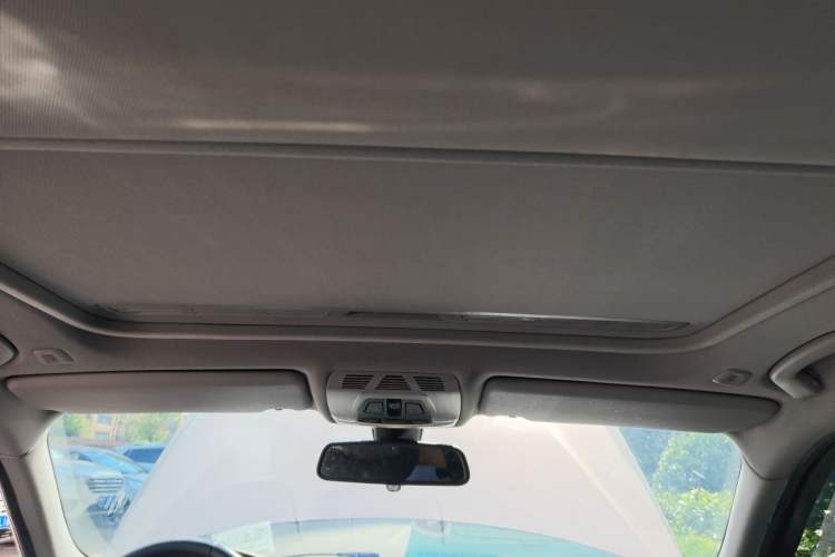 Used BMW 3 Series 2016 320Li Fashion Model Headliner