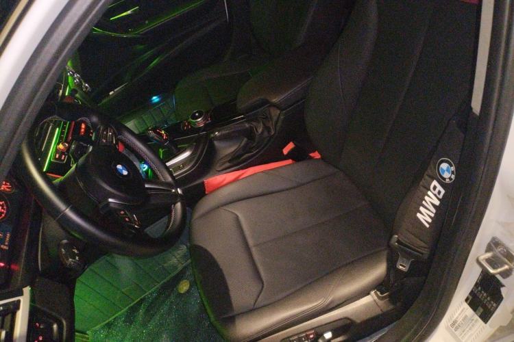 Used BMW 3 Series 2016 328Li Fashion Model Left Front Seat